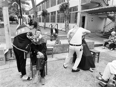 西双版纳景洪市人口gdp_西双版纳景洪市图片(3)