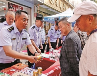 “3·15”宣传咨询活动举行